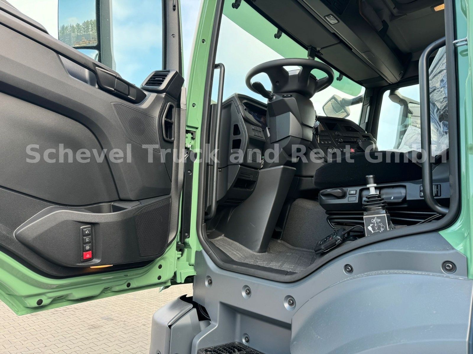 Fahrzeugabbildung MAN TGS 18.520 BL SA 4x4 mit Hydraulikvortbere* AhK