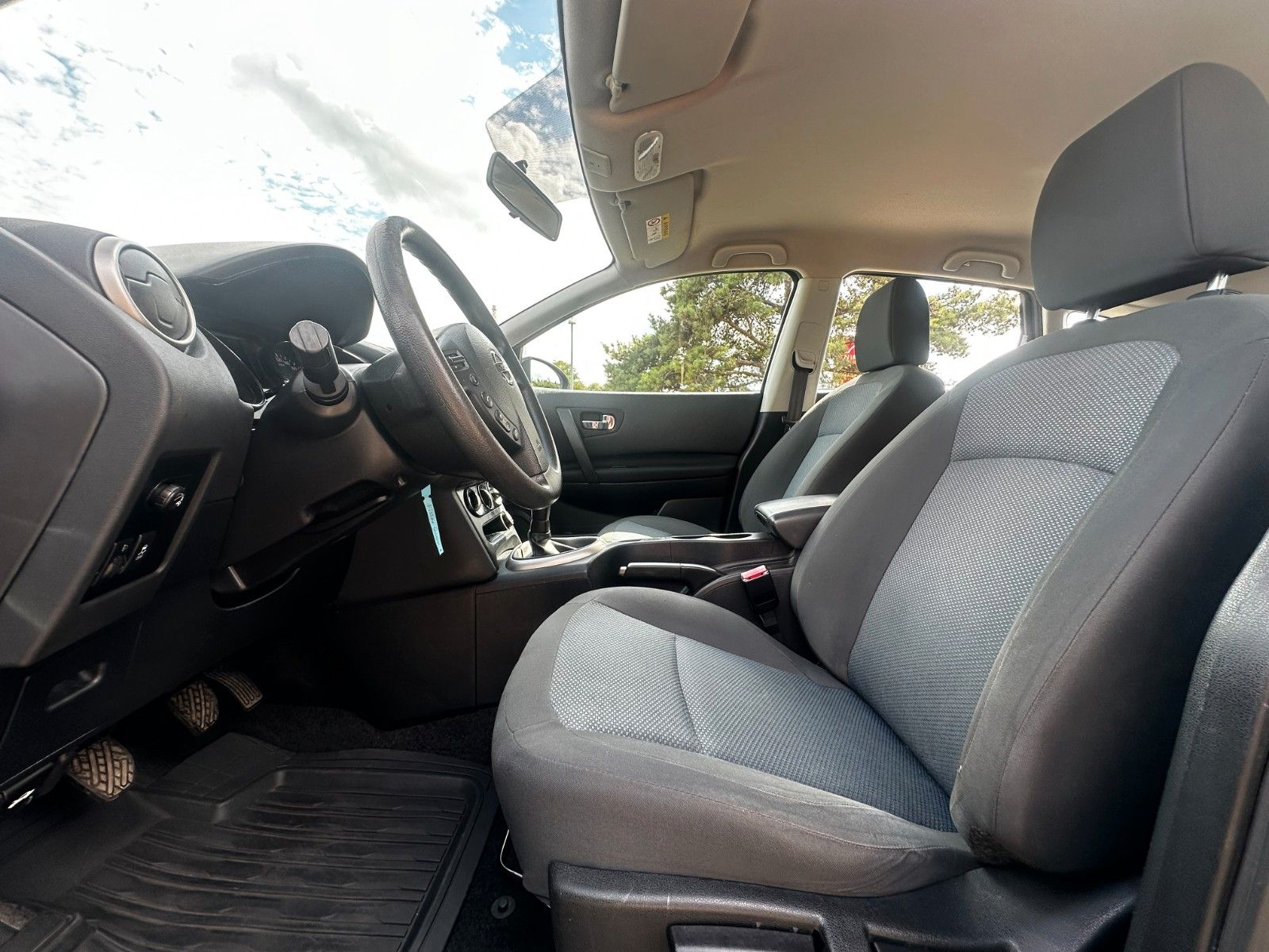 Fahrzeugabbildung Nissan Qashqai Visia Top Zustand / SH gepflegt / AHK