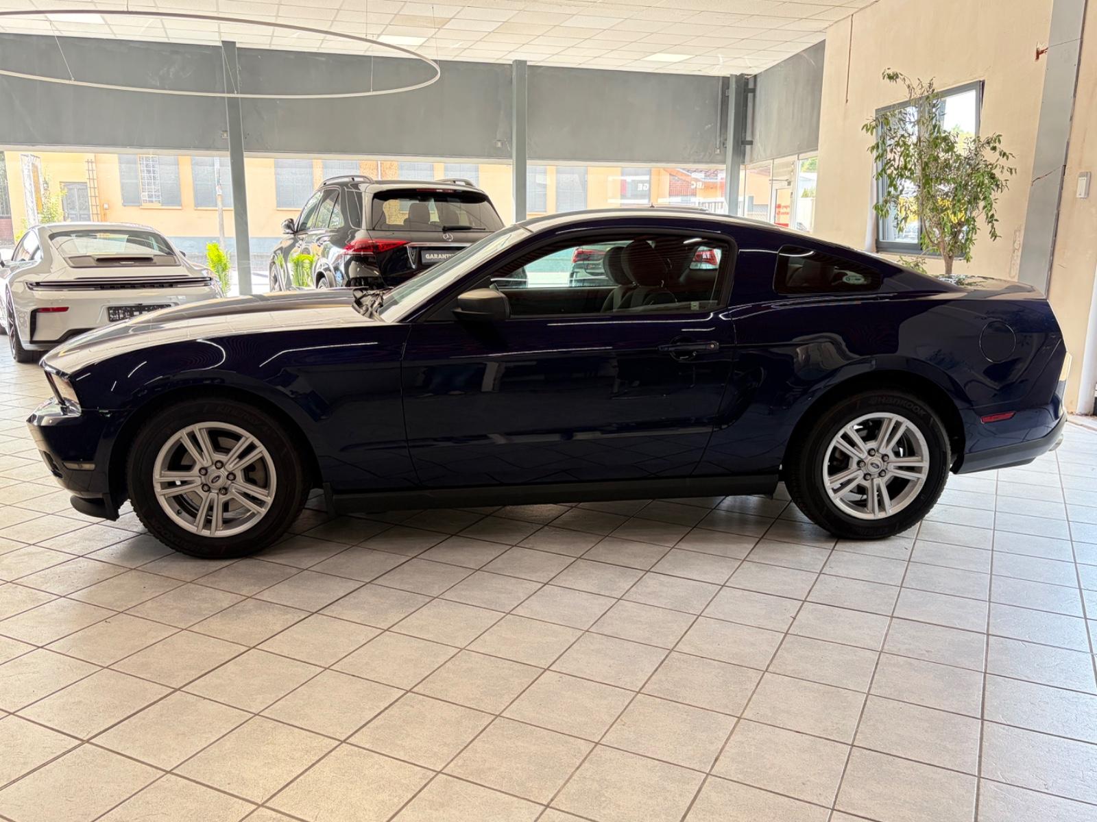 Ford Mustang 3.7 V6 305ch BVM - 2 ème main - Carnet entretien - CT récent - Régulateur