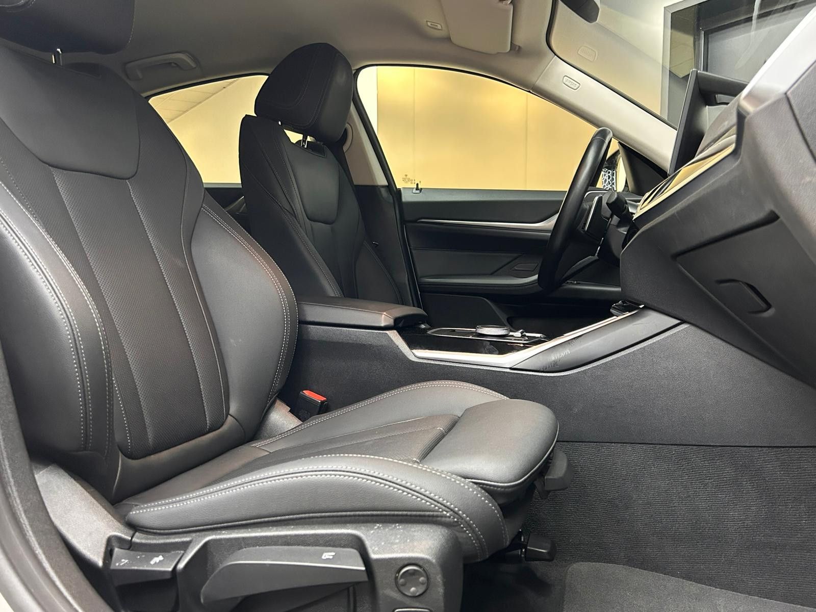 Fahrzeugabbildung BMW 420 Gran Coupé FACEL+VIRTU+LEDER+HEAD+LED+KAM+M