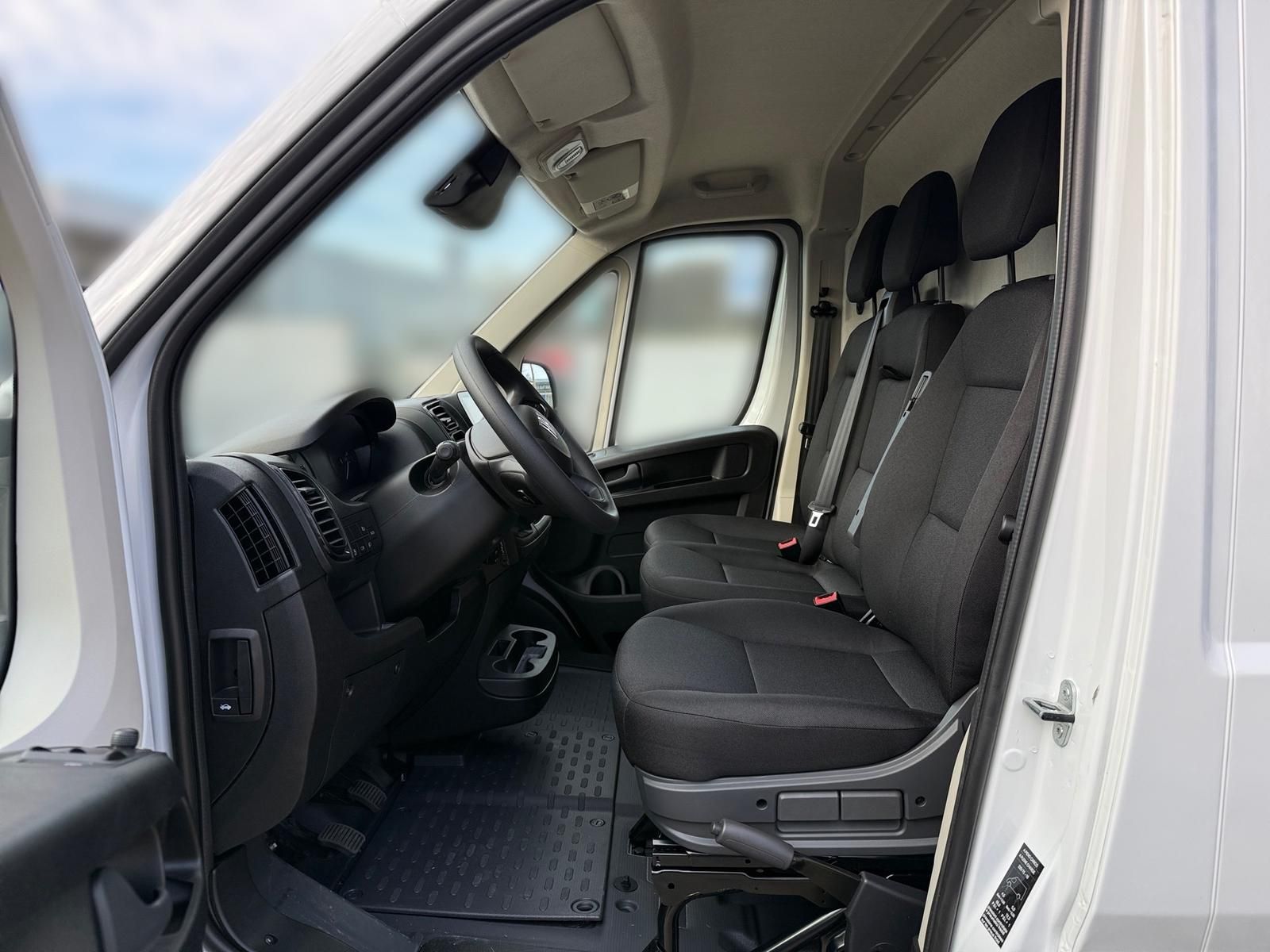 Fahrzeugabbildung Fiat Ducato L2H1 Kastenwagen 140 MT6