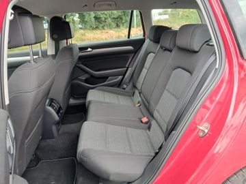 Volkswagen Passat Variant - 12
