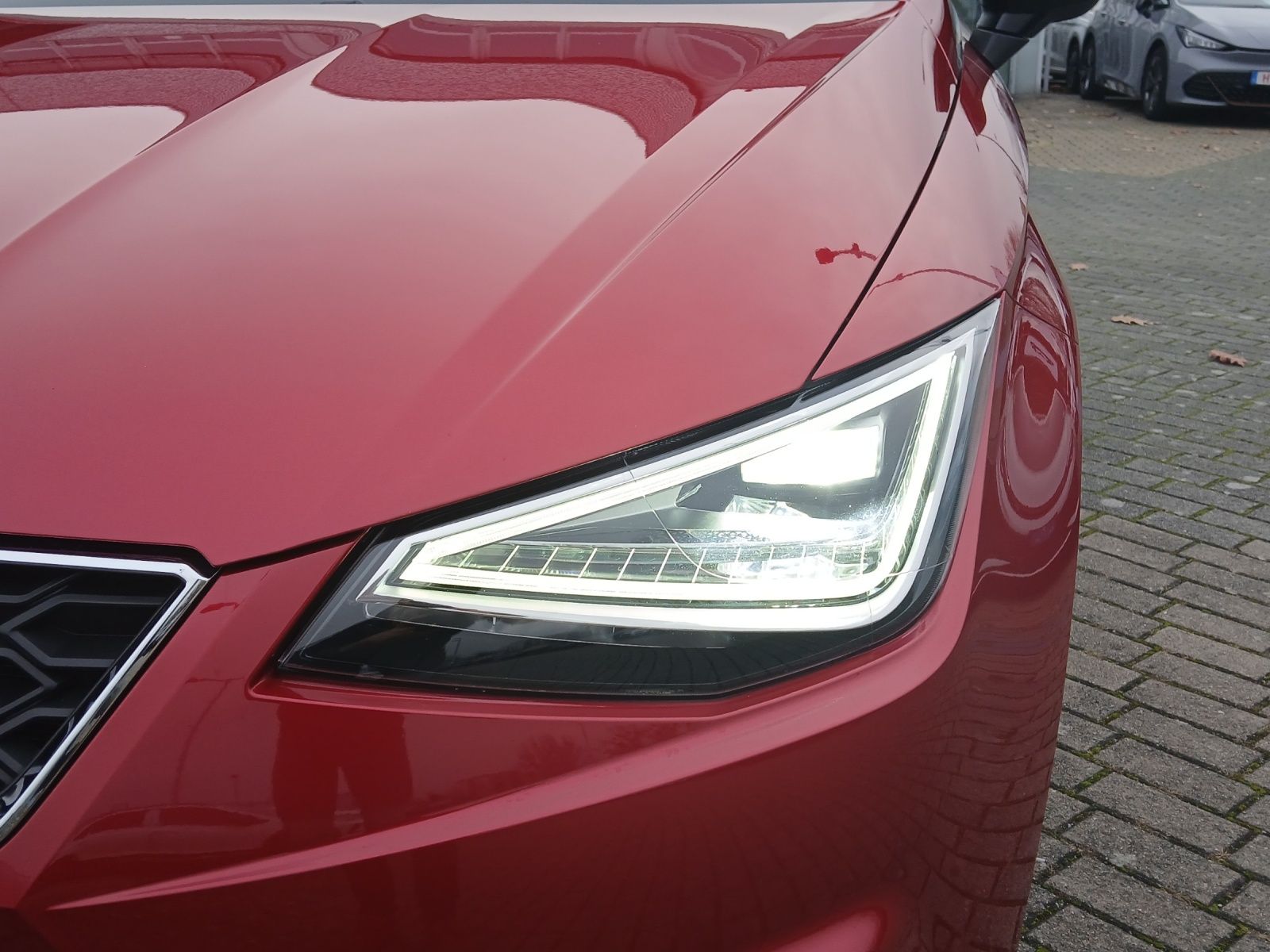 Fahrzeugabbildung SEAT Ibiza TSI FR DSG LED Pano 18''
