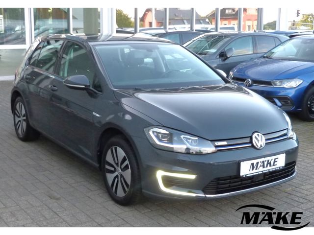 Golf e-Golf, CCS-Ladedose, Rückfahrkamera, SHZ, 