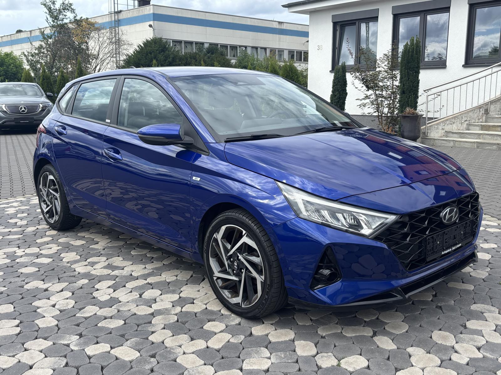 Hyundai i20 Intro Edit MHEV LED SHZ BOSE CAM VIRTUAL 17"