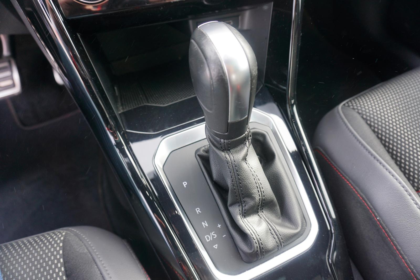 Volkswagen T-Roc 1.5 TSI Sport DSG LED Navi Panorama Kamera, миниатюра 22