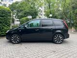 Ford Auto / FORD C-MAX - Titanium - Ford C-Max aus 2009: Titanium