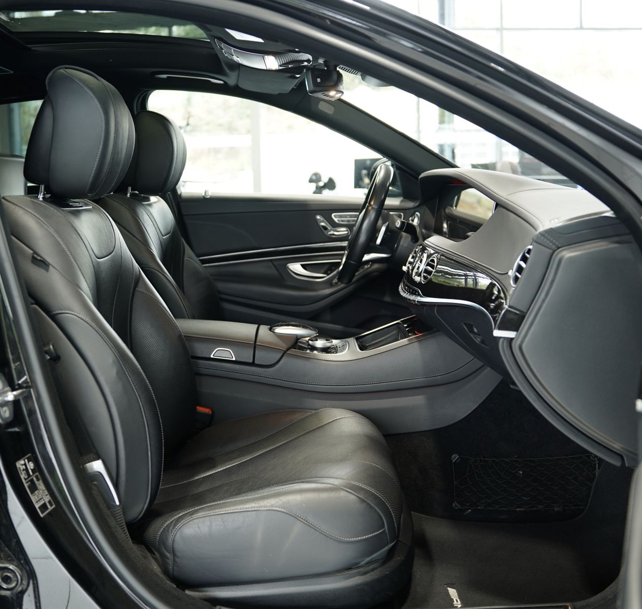 Mercedes Benz S 560