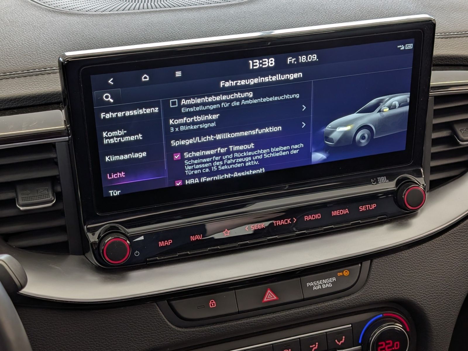 KIA XCeed 1.6D 48V Spirit Xclusive Glasdach – Bild 30