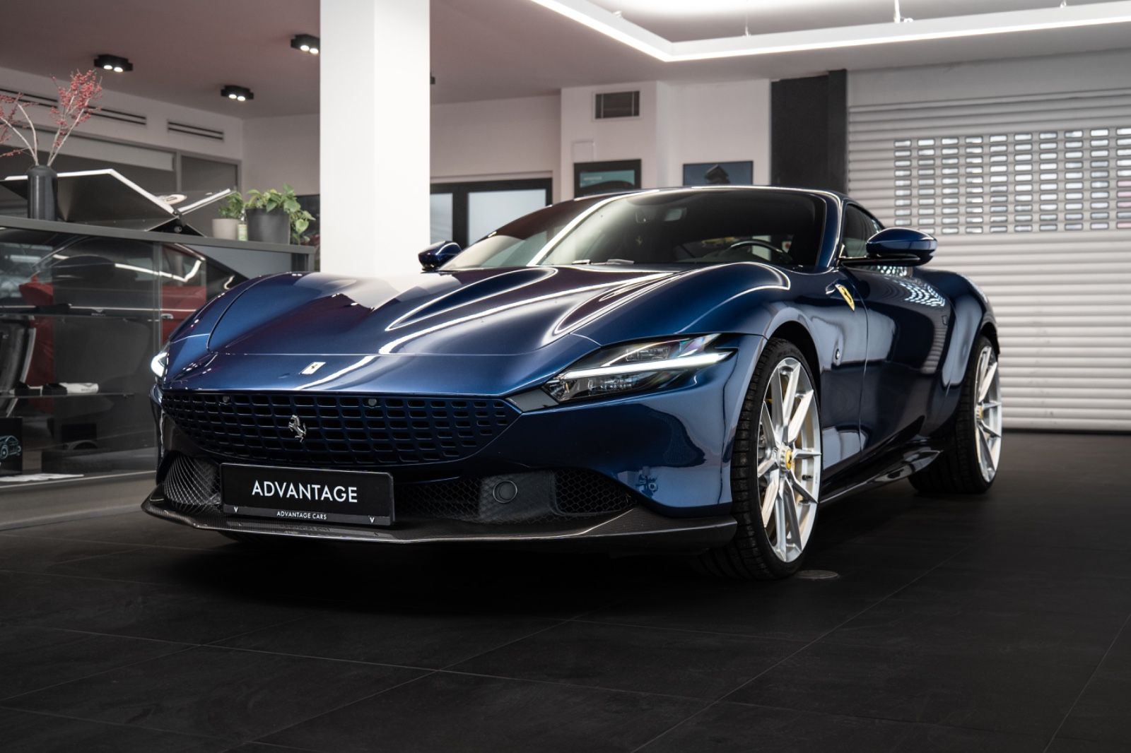 FERRARI Roma
