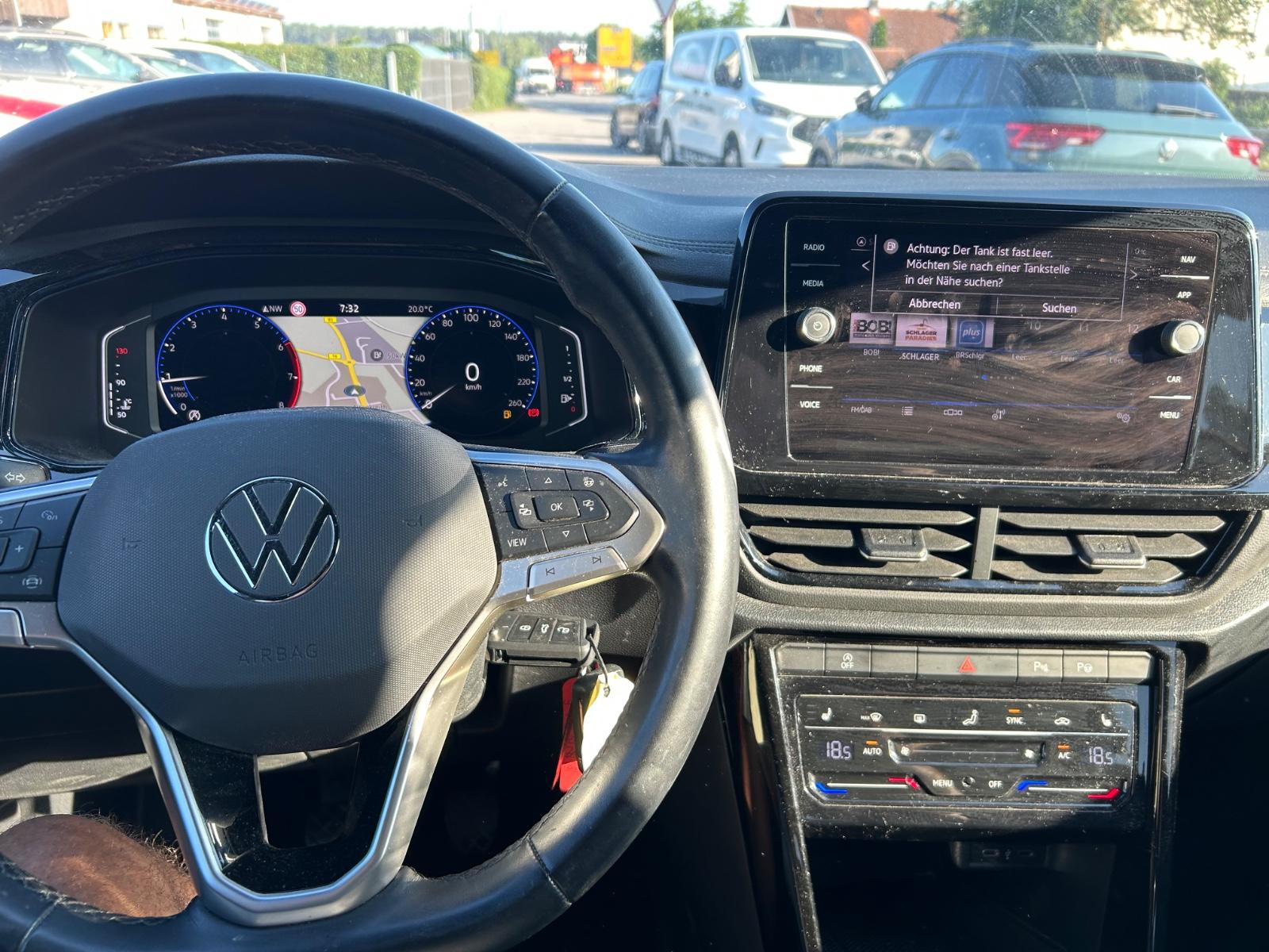Volkswagen T-Roc Style Black Style Paket* 1 HAND*