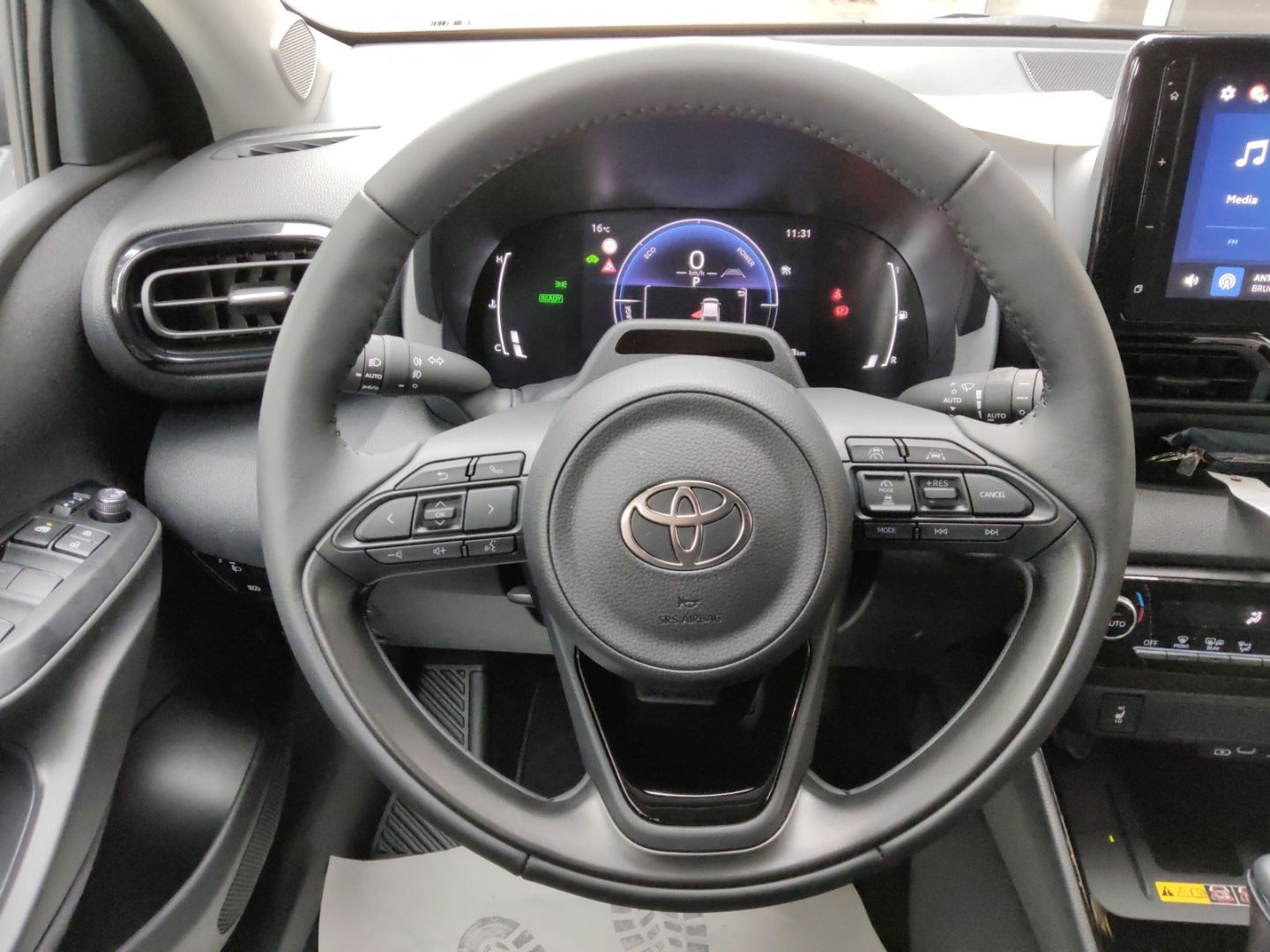 Toyota Yaris - Bild 12