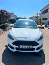 Ford Focus 2,0 EB ST Leder-Exklusiv-Paket Turnier ST - Ford Focus von privat