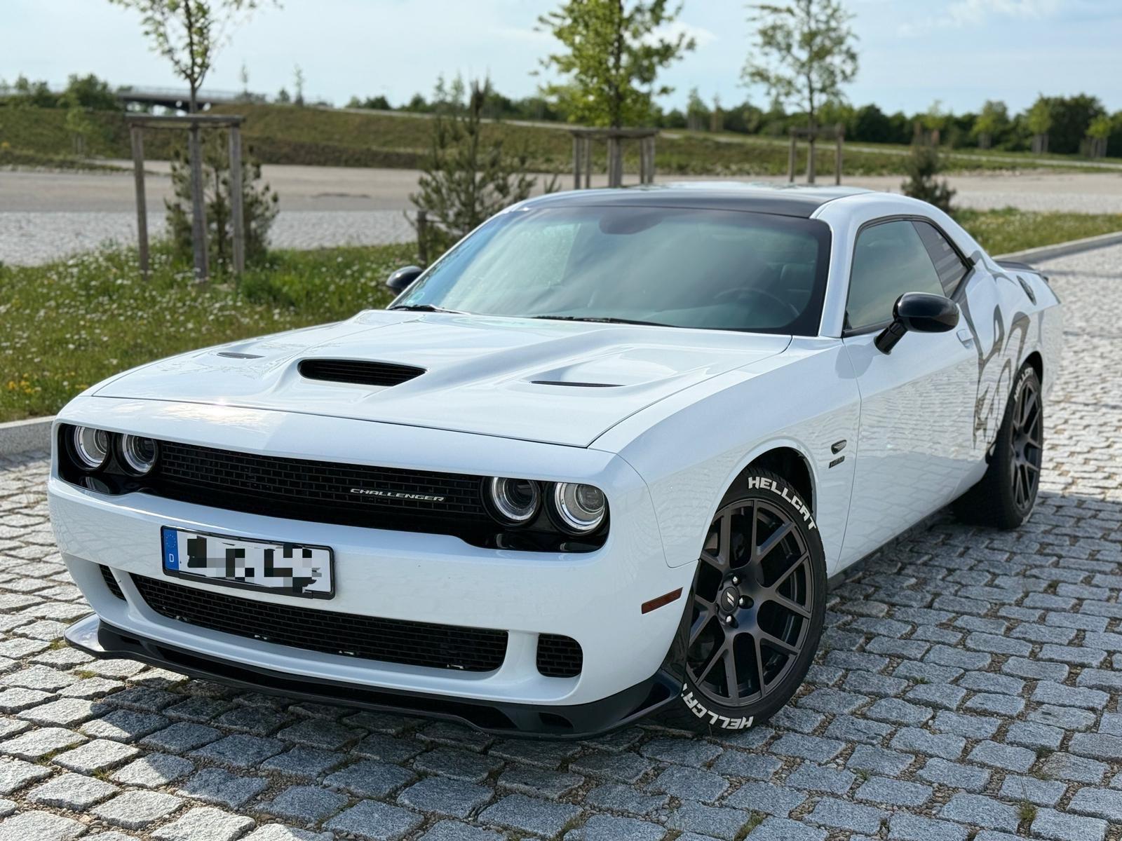 Dodge Challenger R/T 5.7 V8 Hemi Performance