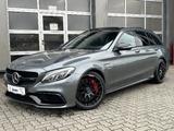 Mercedes-Benz C 63 AMG S / Panorama / ACC / Alcantara - graue Mercedes-Benz C 63 AMG