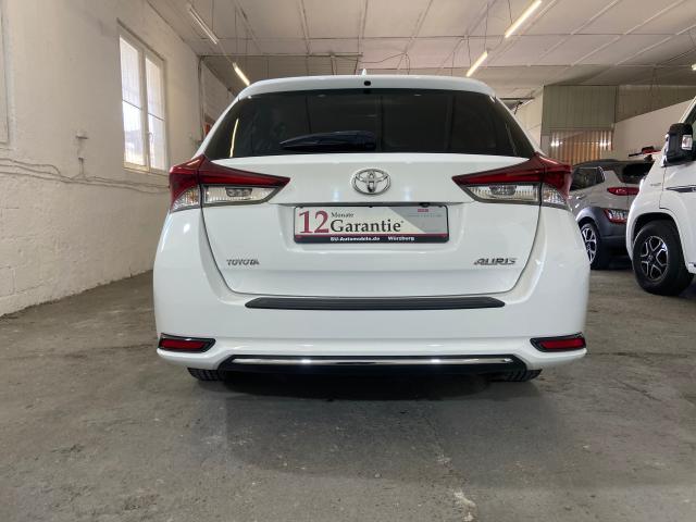 Toyota Auris Touring Sports