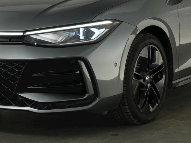 Passat Variant R-LINE TDI DSG 4MOTION+ANHÄNGERKU