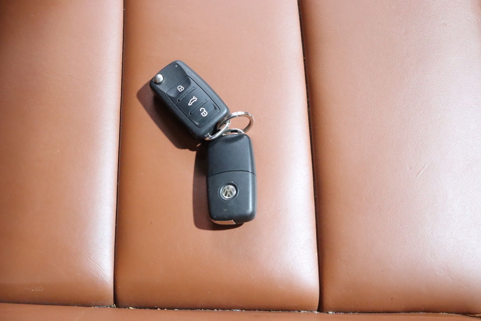 Fahrzeugabbildung Volkswagen Eos 1.4 TSI * Navi * Leder * Sitzhzg.