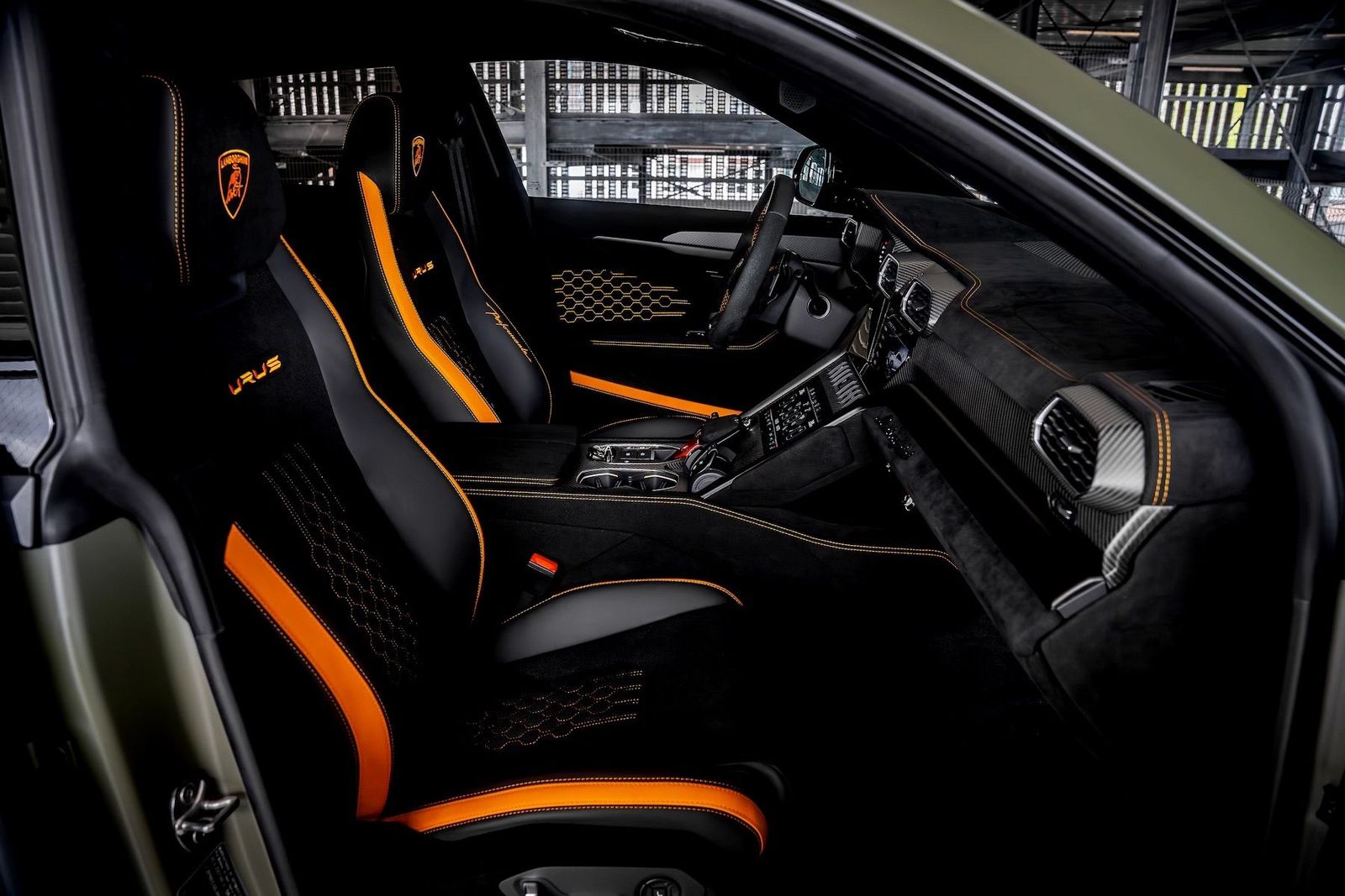 Fahrzeugabbildung Lamborghini Urus PERFORMANTE |ADAS+|B&O|CARBON|AKRAPOVIC|PPF