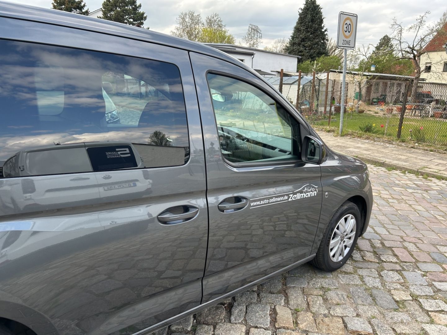 Caddy 2,0l TDI SCR 6-Gang AHK-abnehmbar Klimaau