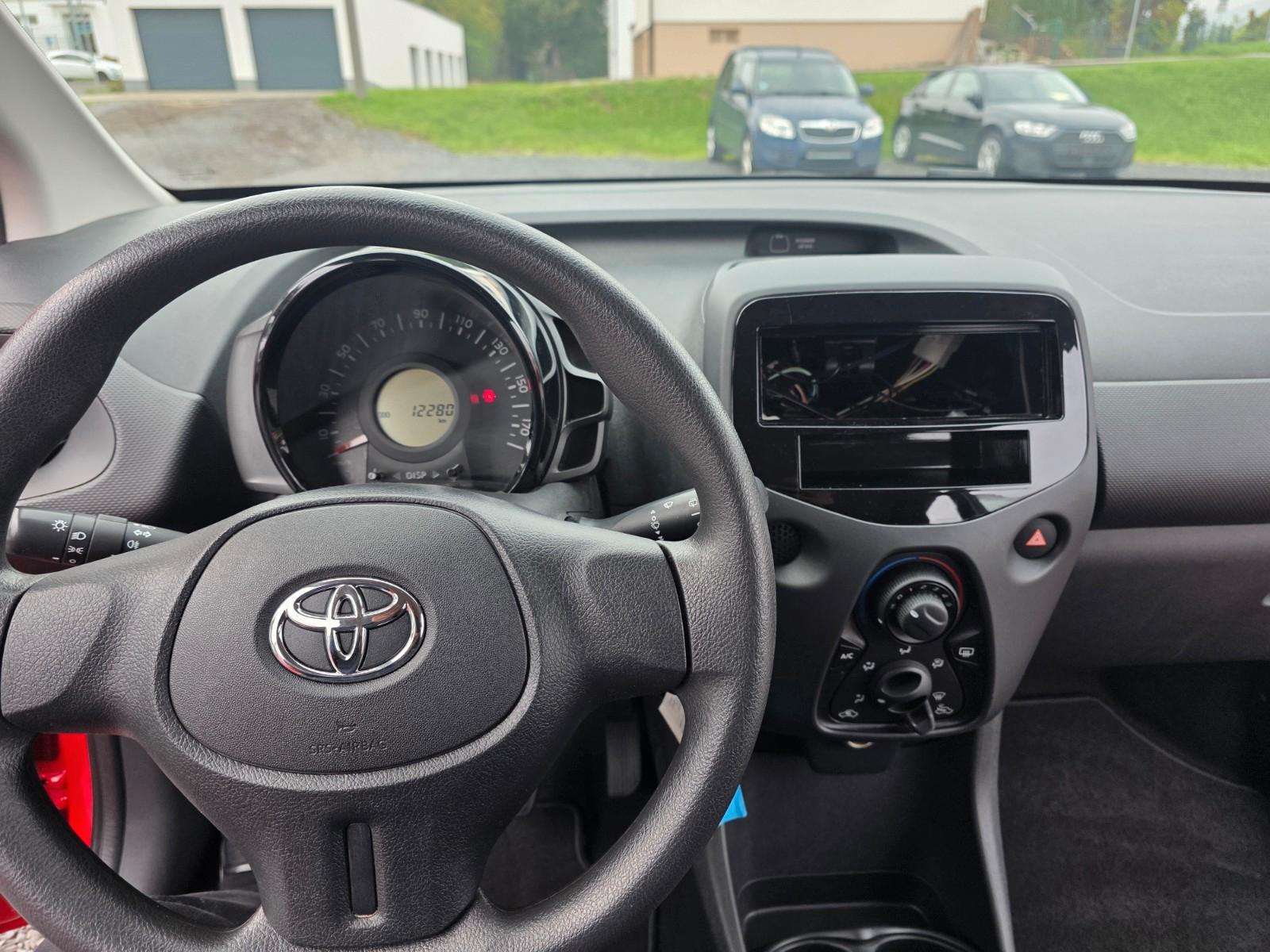 Toyota Aygo AYGO x