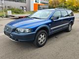 Volvo XC70 2.4T AWD Comfort Autom. AHK Leder