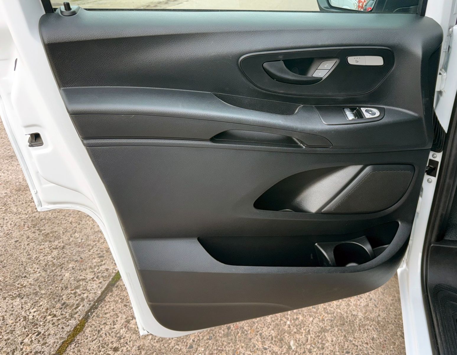 Mercedes-Benz Vito Tourer CDI 4Matik lang PRO 8 Sitz Navi TOP! foto 13