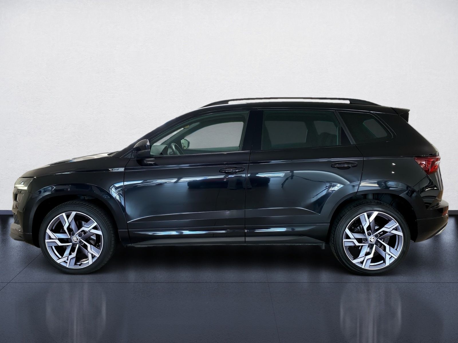 Skoda Karoq 2.0 TDI Sportline 4x4 DSG AHK RFK Navi LED imagem 3