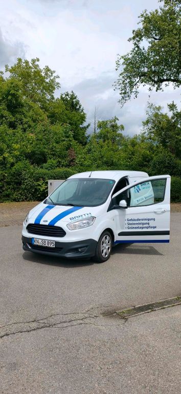 Image of Ford Transit Courier