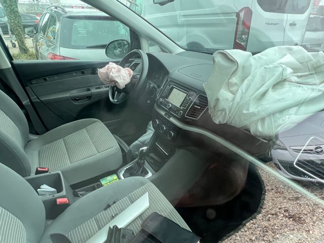 Fahrzeugabbildung Seat Alhambra Style Automatik Motor läuft