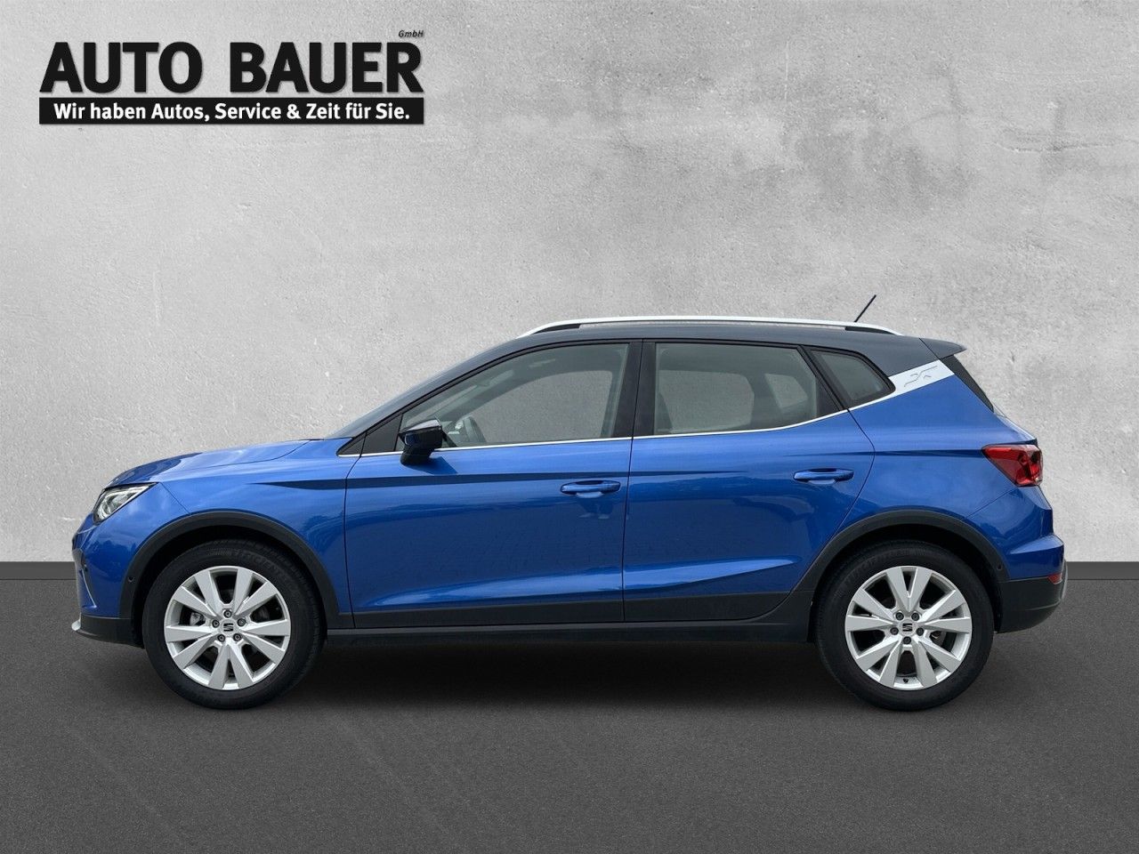 Fahrzeugabbildung SEAT Arona Xperience 1.0TSI 110 PS DSG-Navi*Cam* - mit KI generiert/bearbeitet