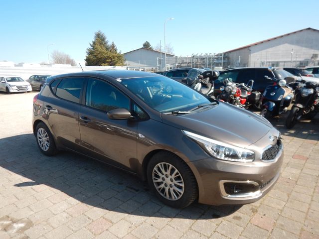 Kia ANDERE Ceed Edition 7