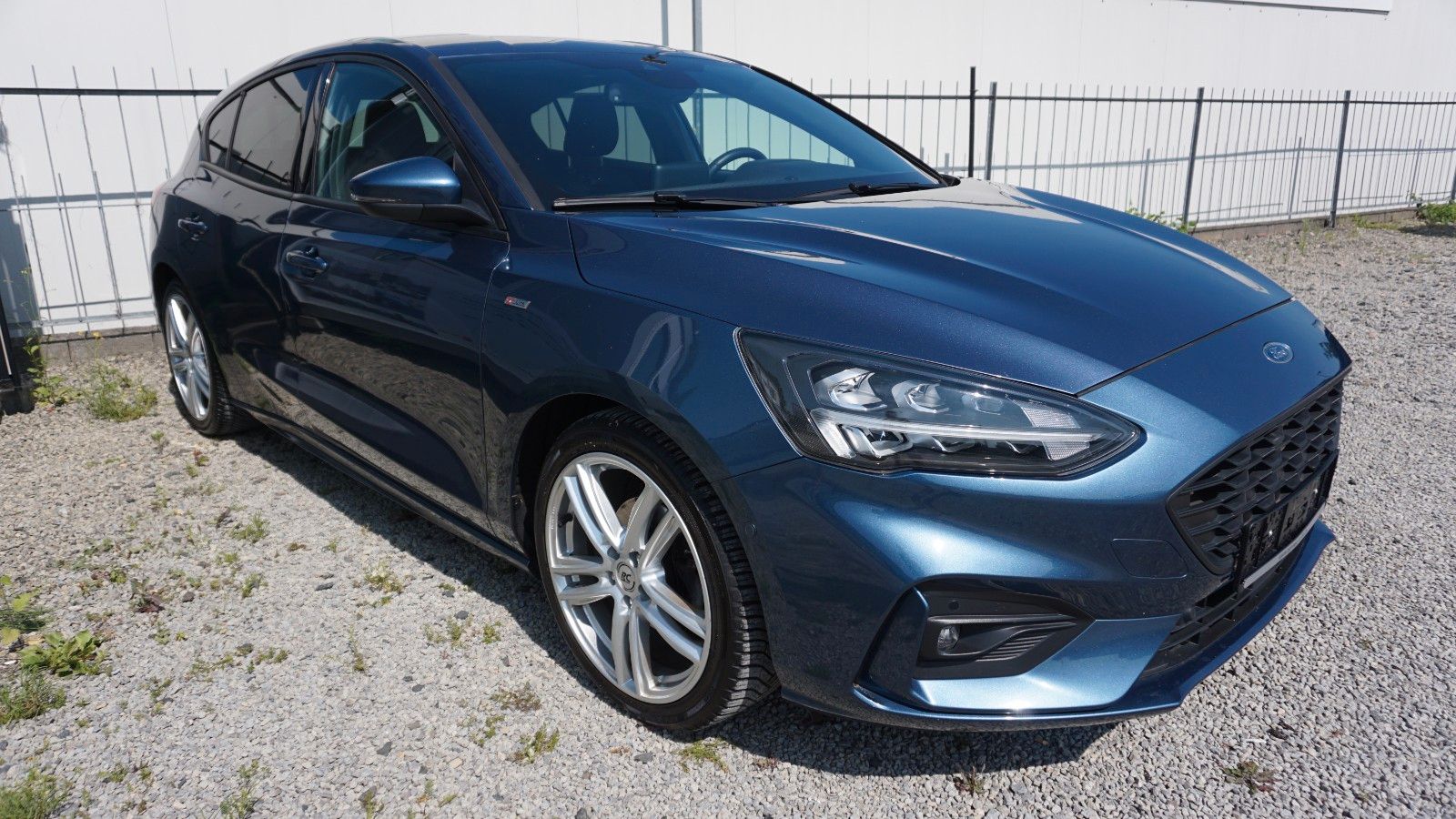 Fahrzeugabbildung Ford Focus Lim. ST-Line, LED, B&O Sound, Navi, Sport