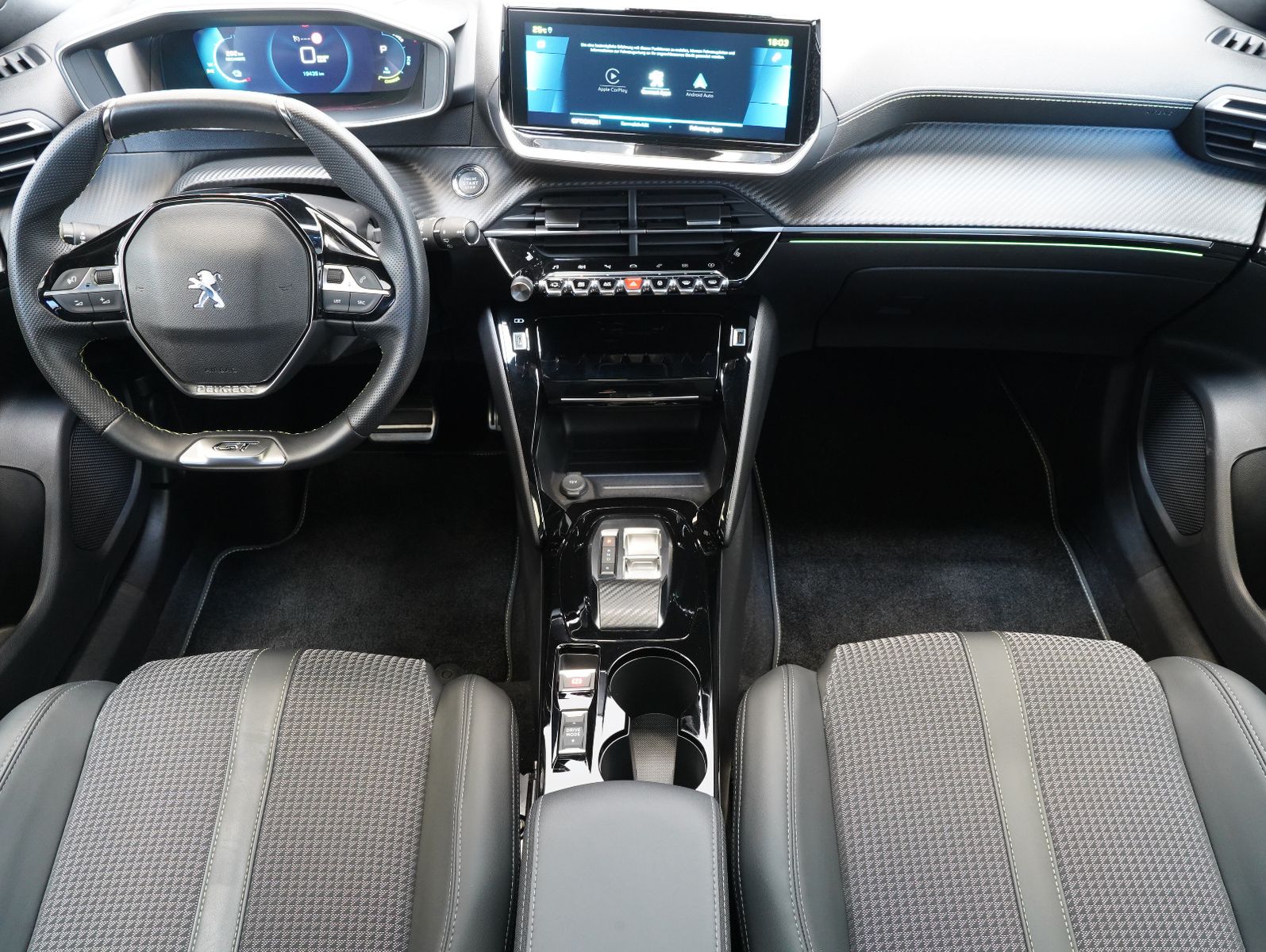 Fahrzeugabbildung Peugeot 2008 e- GT 11KW/LED/NAVI/360°/PANORAMA/SOH