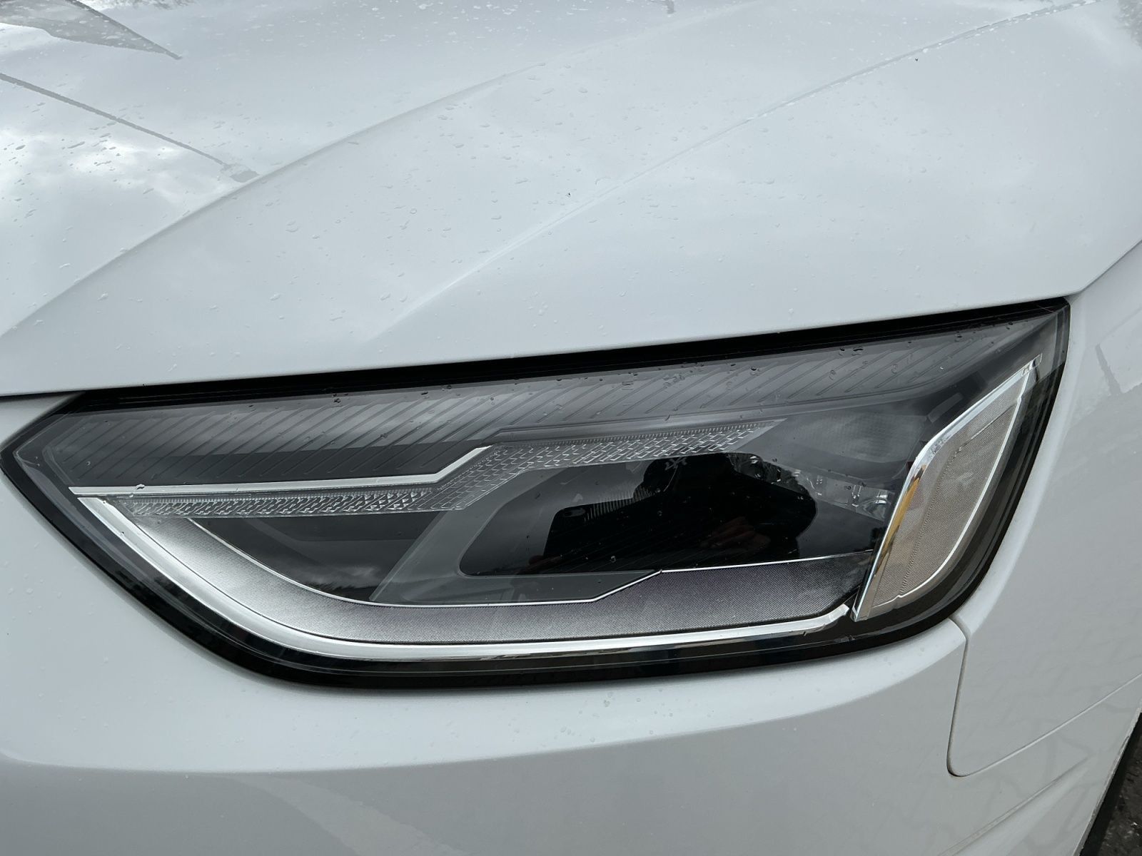 Audi A4 - Bild 17