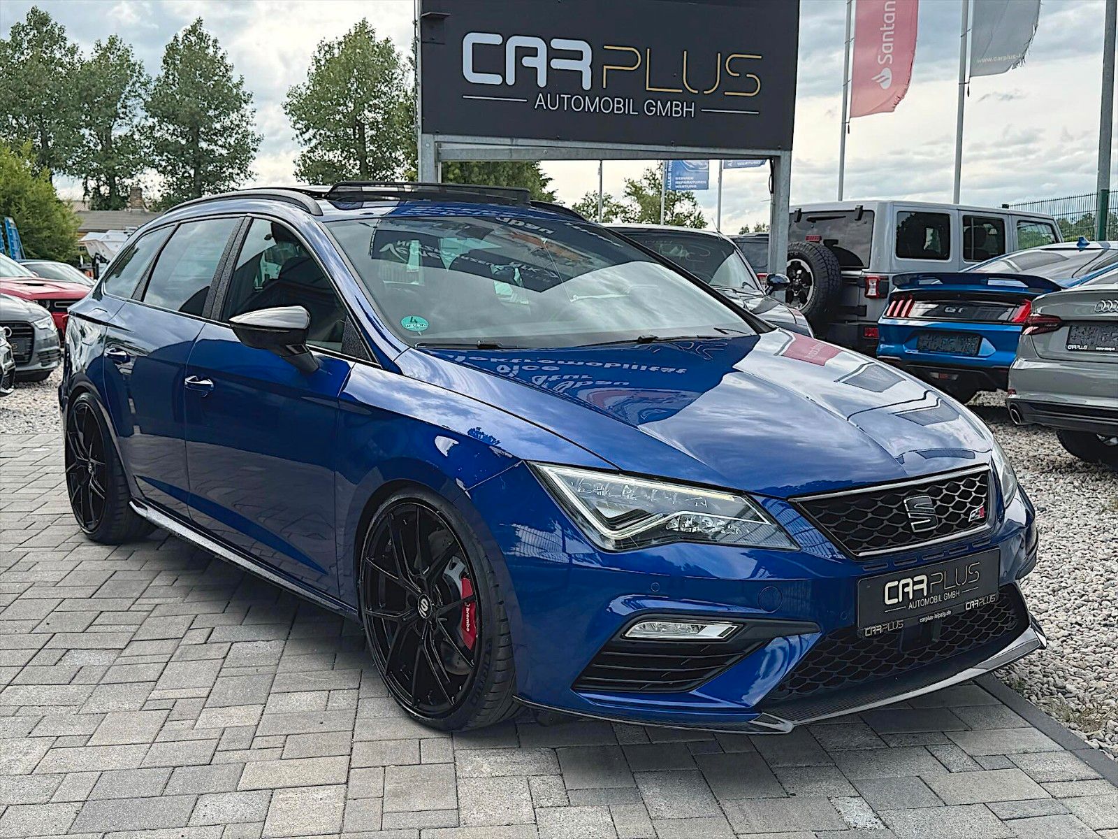Fahrzeugabbildung SEAT Leon ST Cupra 300 4Drive Performance *LED*Pano*