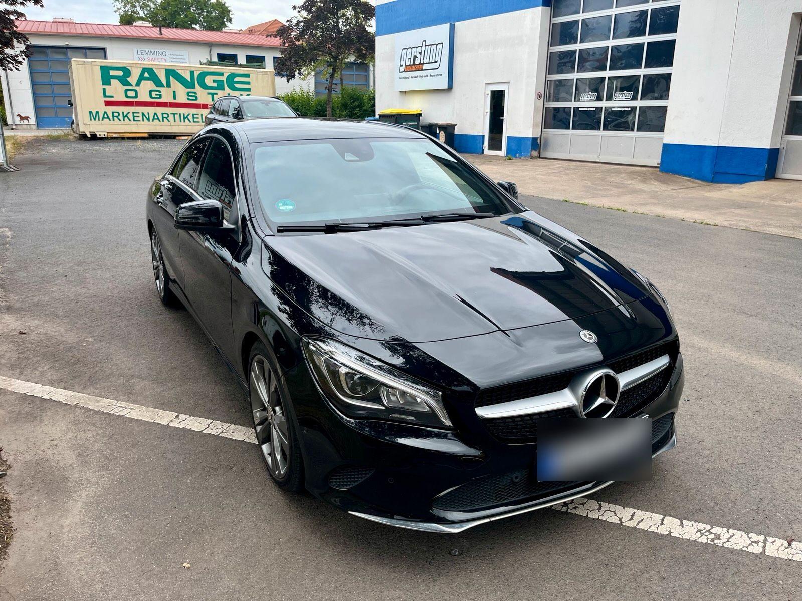 Mercedes-Benz CLA 200