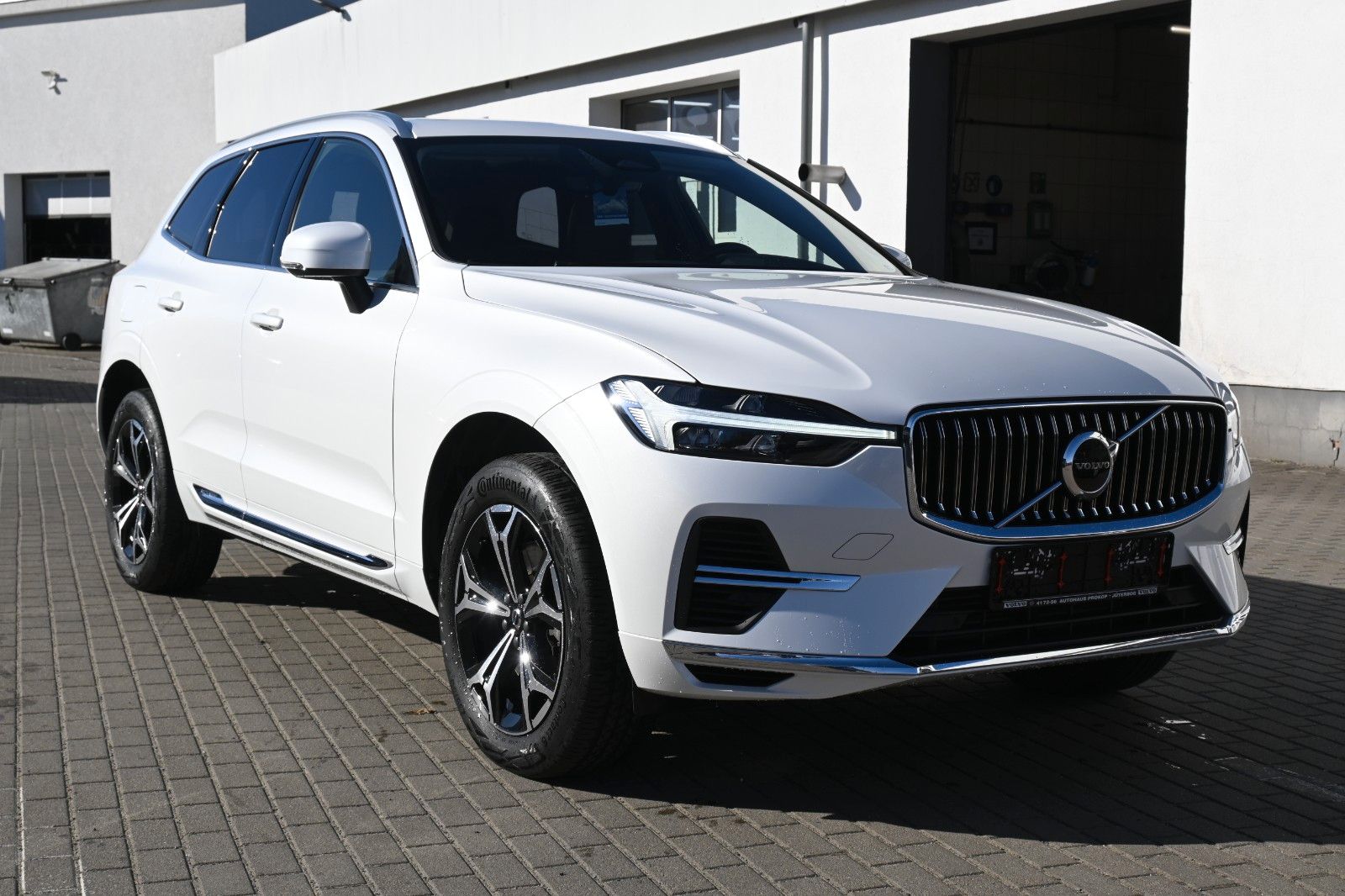 Fahrzeugabbildung Volvo XC60 T6 RC Inscription Expression*FSHZG*RFK*ACC