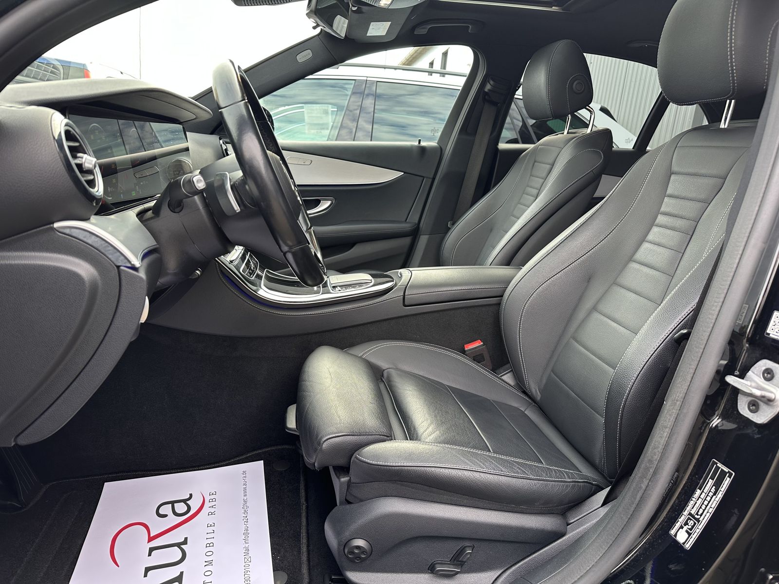 Fahrzeugabbildung Mercedes-Benz E 300d 4M Avantgarde NAV+LED+AHK+BURMESTER+PANO