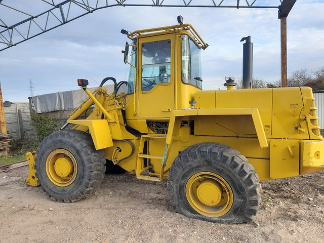 Komatsu 270 (2000 BJ) 250 320 WA 380