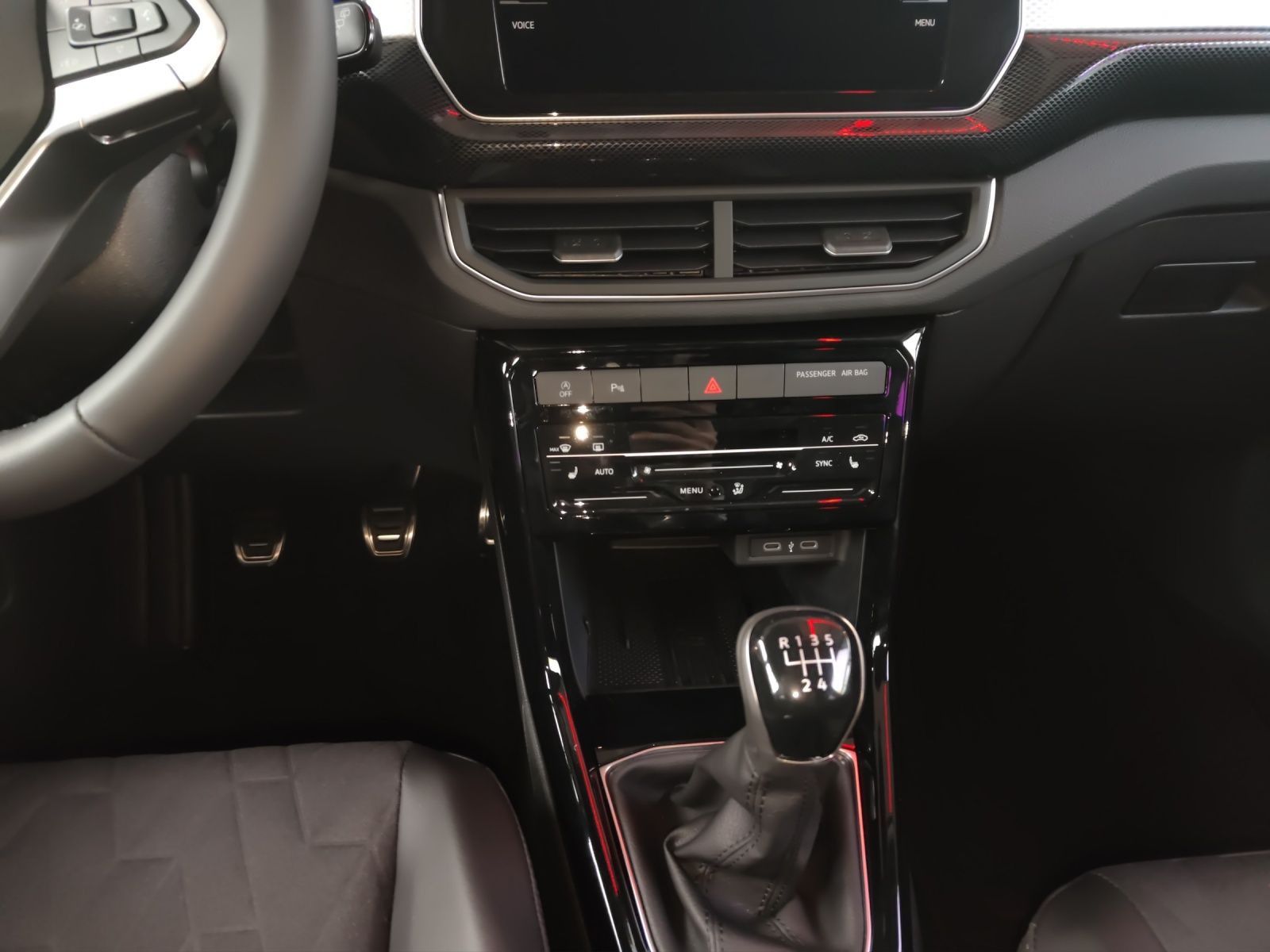 Volkswagen T-Cross - Bild 6