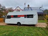 Kabe Estate 560 GLE KS Mover Solar  - Kabe Wohnwagen