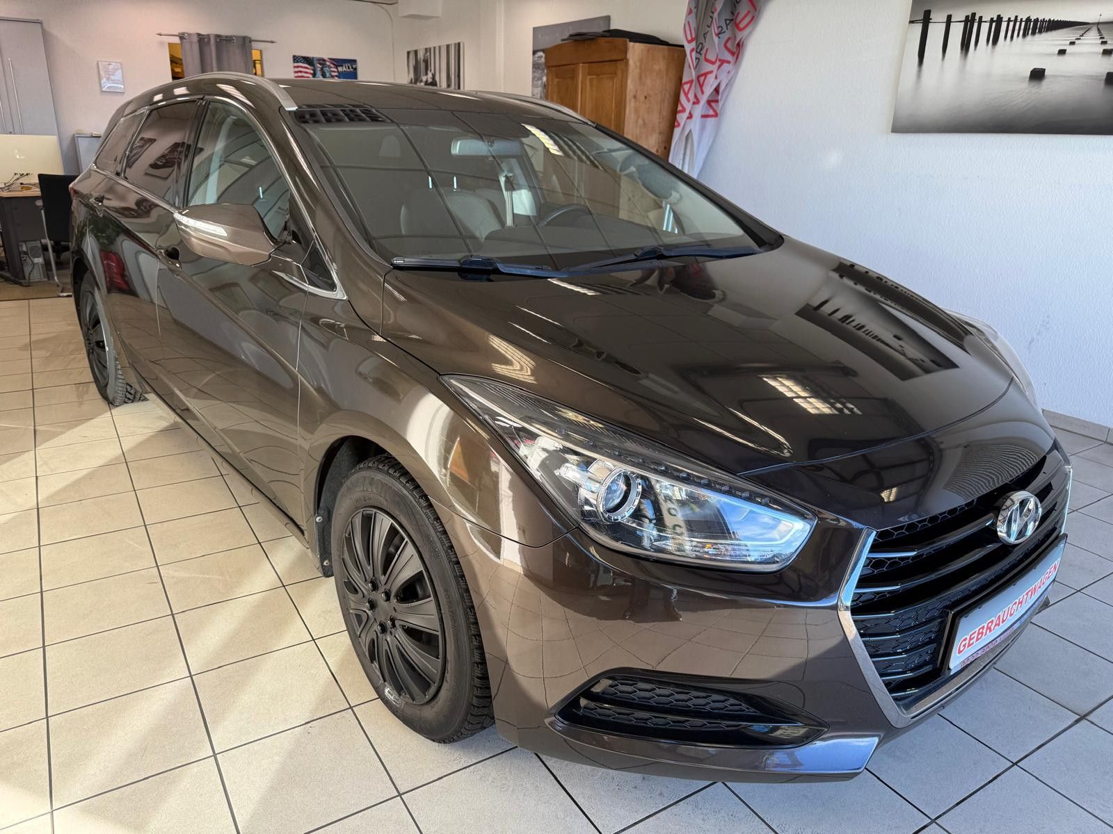 Fahrzeugabbildung Hyundai i40 cw blue Classic /AHK/8.FACH BEREIFT