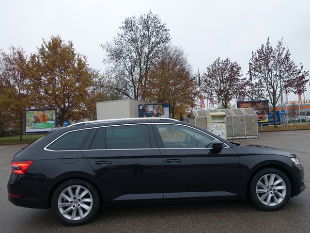 Skoda Superb Combi Style2,0TDI DSG Matrix Navi ACC AHK