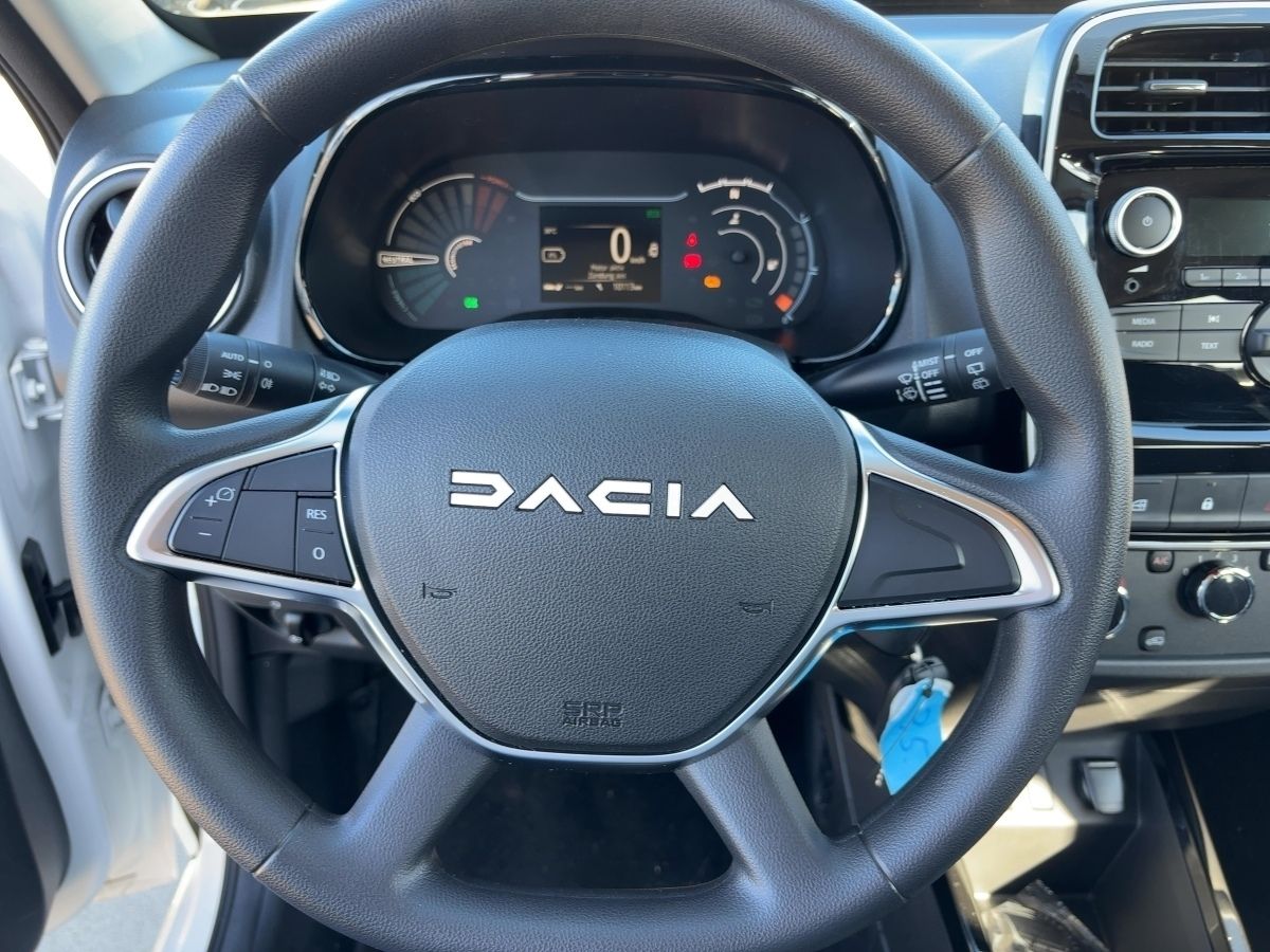 Fahrzeugabbildung Dacia Spring Essential 45 Klima Bluetooth