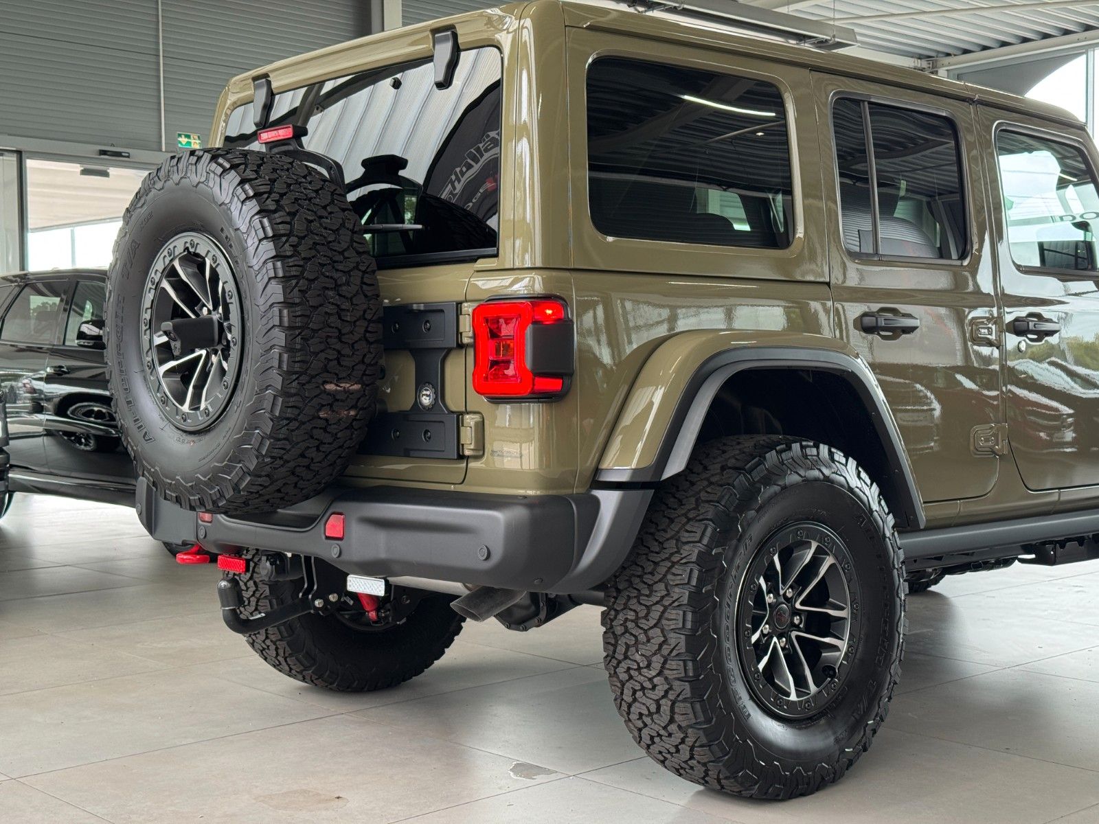Fahrzeugabbildung Jeep Wrangler Rubicon X 3,6 V6 MY26 WARN Seilwinde