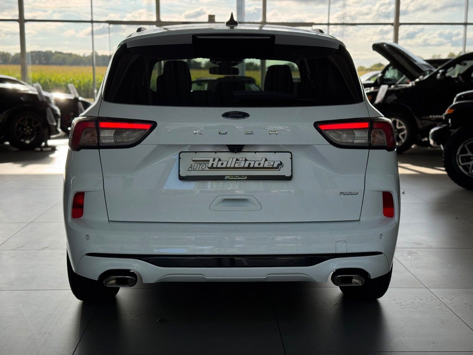 Fahrzeugabbildung Ford Kuga 1.5 ST-Line "Winter-Paket DAB/Navi Kamera"