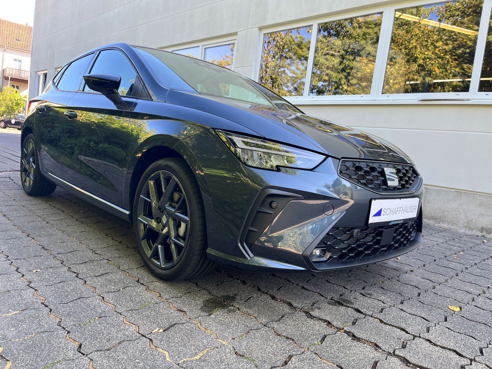 Fahrzeugabbildung SEAT Ibiza 1.5 TSI 110 kW FR DSG 18" NEUES MODELL