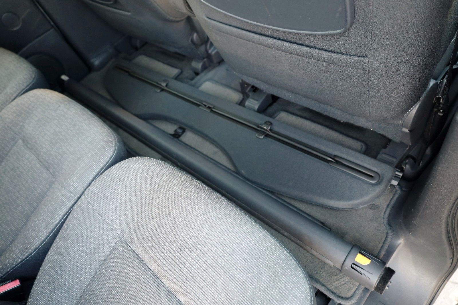 Fahrzeugabbildung Renault Espace IV Navitech Navi,PDC,8 fach bereift