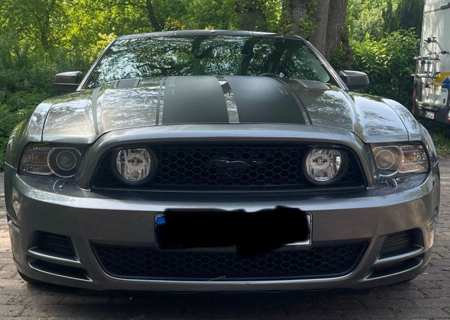 Ford Verkaufe einen Ford Mustang GT 5.0 V8. 6-G...